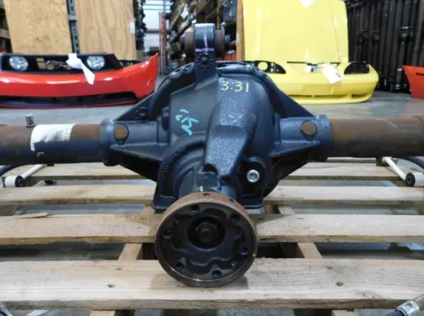 2007 Ford Mustang GT 4.6L 3V 8.8 Rearend Axle Assembly 3.31 Gear H11 - Image 3