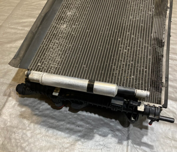2015-2020 Ford Mustang GT S550 5.0 Radiator Assembly w/ Cooling Fan / 97K FM013 - Image 3